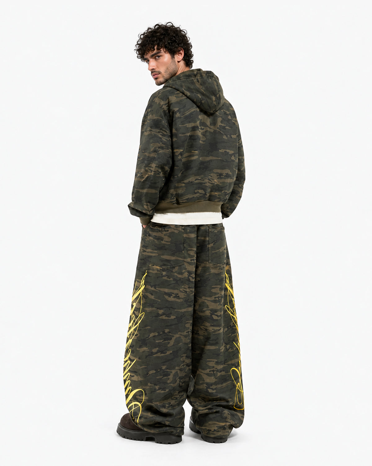 Script Wide Leg Sweatpants – Camo