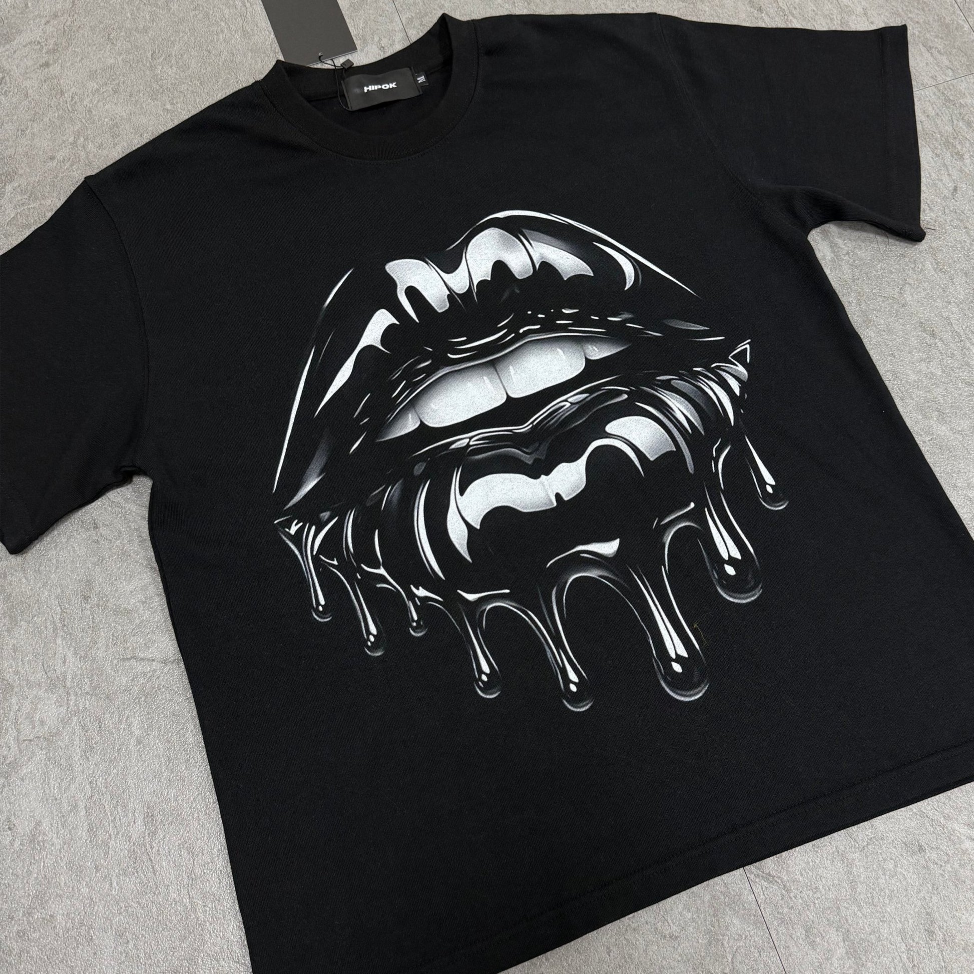 Drip Kiss T-Shirt - Hipok Brand